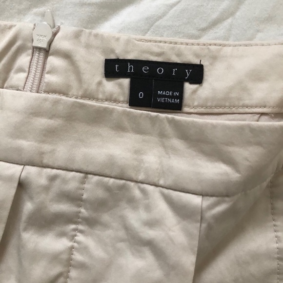 Theory pleated skirt khaki size 0 - Picture 3 of 4